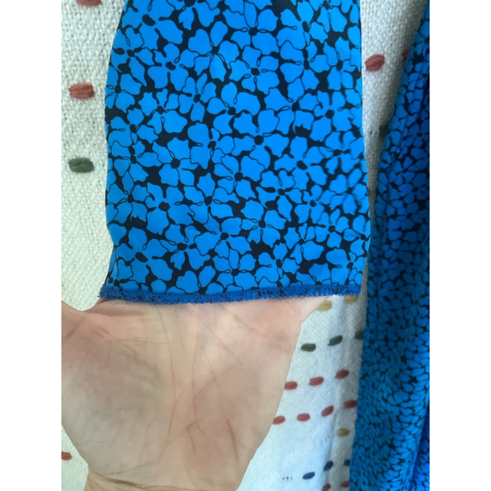 SALE 5/$25! British Lady Dress, Sz 8, Blue Flowers, 1970s Vintage - Picture 4 of 6